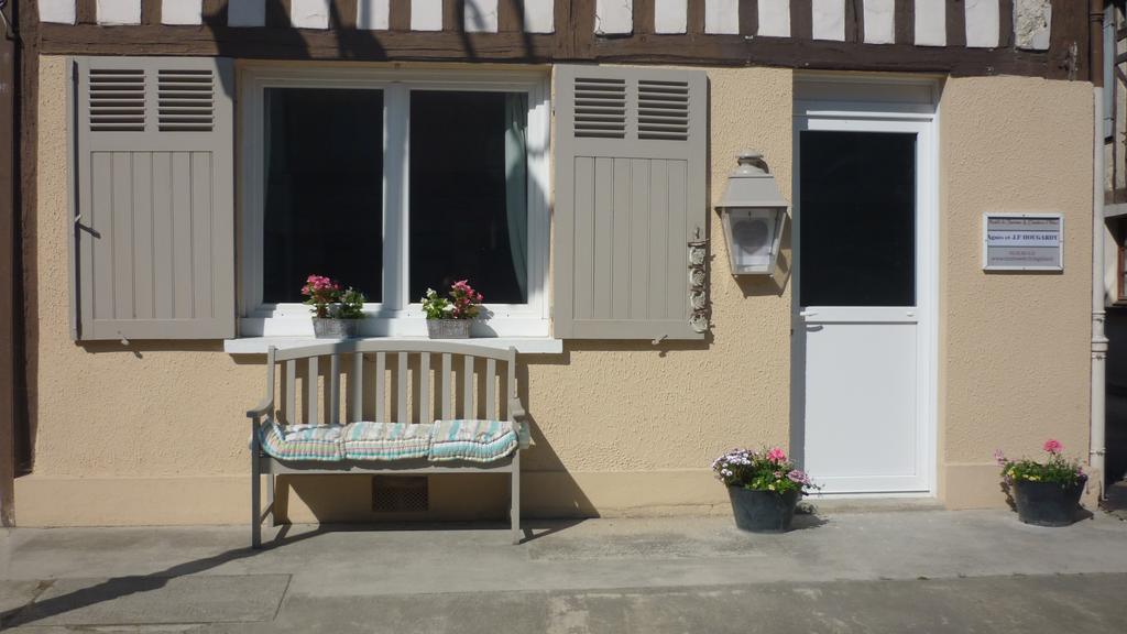 Villa Meuble De Tourisme Le Gilliard Chavanges Zimmer foto
